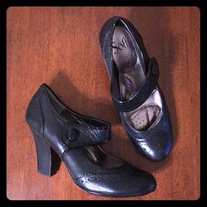 Sofft Black Mary Jane style heels